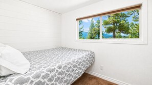 Free WiFi - Boulder Bear (Big Bear Lake)
