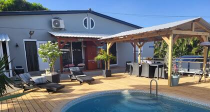 Charming 2-bedroom apartment with WiFi and AC in wonderful Willemstad