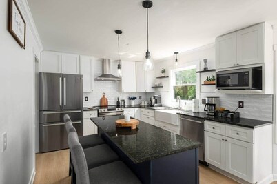 6BR/4.5BA by Duke, UNC, DPAC