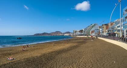 Passage to the Beach By CanariasGetaway