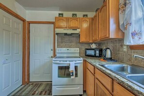 Microwave, oven, stovetop, dishwasher