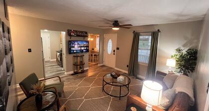 4 miles from Buffalo Trace, Frankfort KY, Charming 3 bedroom, Sleeps up to 7