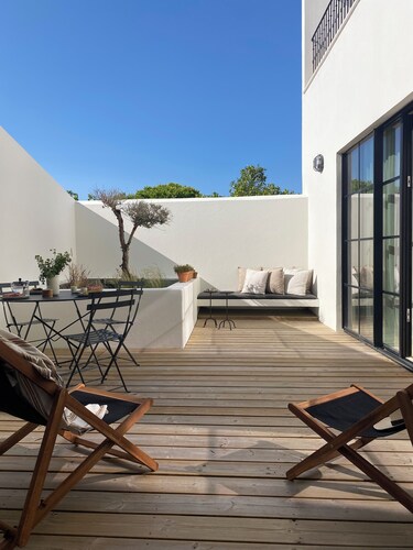 Charming 2-bedroom apartment in wonderful Grândola with WiFi, AC