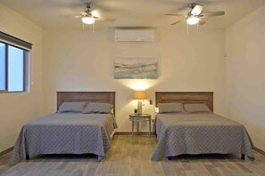 4 bedrooms, iron/ironing board, free WiFi, bed sheets - F8 Private Pool Handicap access, Fiber Optic WiFi (Puerto Peñasco)