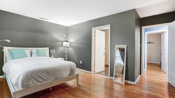 5 habitaciones, tabla de planchar con plancha, wifi y ropa de cama