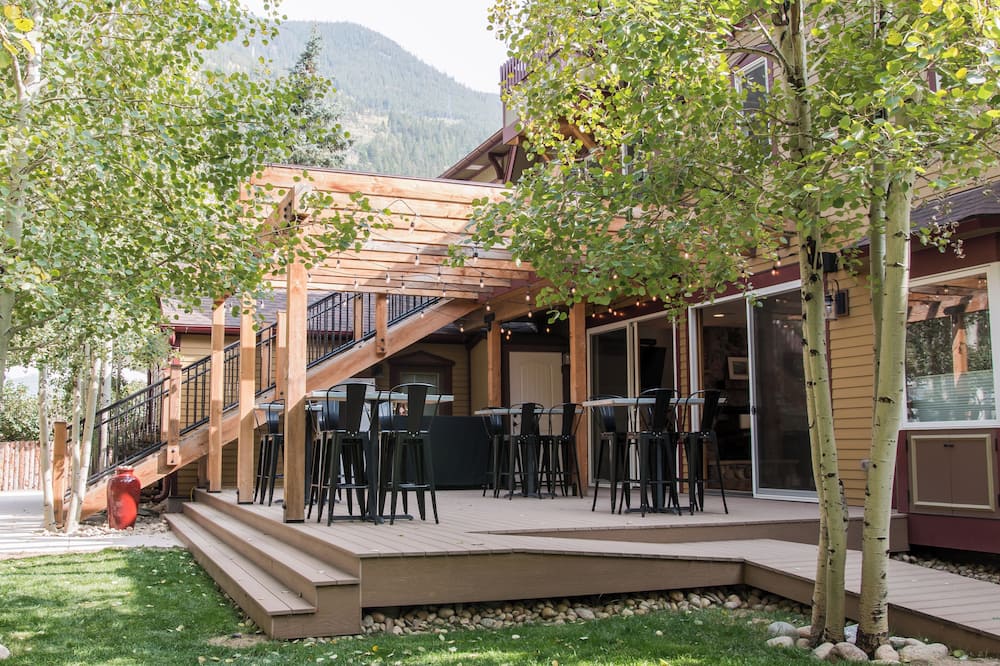 Clear Creek Inn