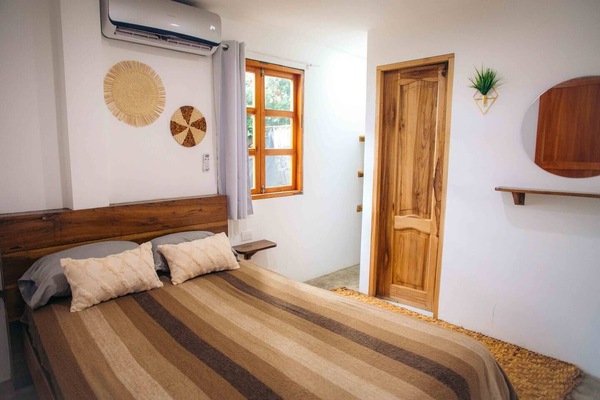 b7ba7eec-9ca7-4530-bd6f-6e66ae95731e