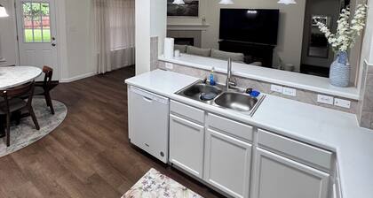 3BR/2BA House near Kalahari & Dell Diamond Sleep 11