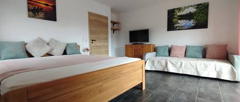 1 bedroom, travel crib, free WiFi, bed sheets
