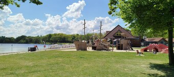 Vacation semi-detached house Tannenhuuske at the bathing lake Aurich-Tannenhausen East Frisia