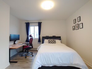 2 間睡房、熨斗/熨衫板、Wi-Fi、床單