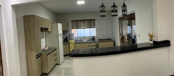 Junior'House large house for your family, with swimming pool and barbecue.