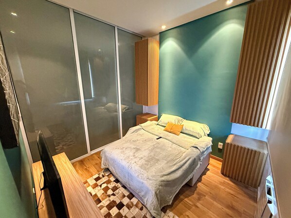 2 habitaciones, tabla de planchar con plancha, wifi y ropa de cama
