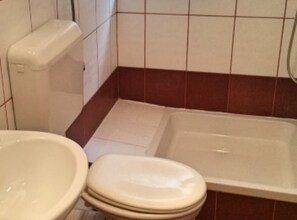 Douche, serviettes fournies
