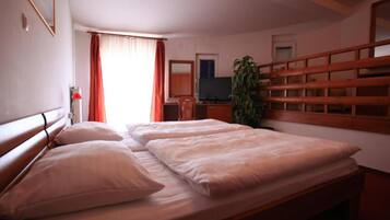 1 bedroom, internet, bed sheets