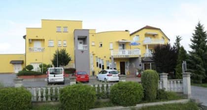 Hotel Orion - Double Room with Loggia and Mountain View