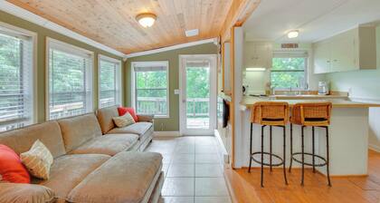 Waterfront Cabin w/ Private Dock on Lake Hartwell!
