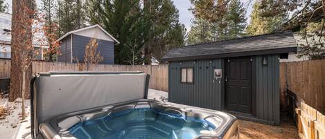 Bain à remous extérieur