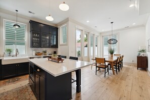 Dining - THE DELPHINE Luxury Downtown Charleston Villa, 1 Block to King + Private Pool (Charleston)