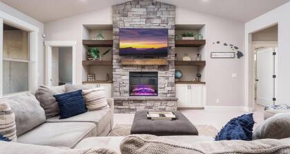 Near Zion - Mountain views + Trails - Great for large groups
Equine friendly