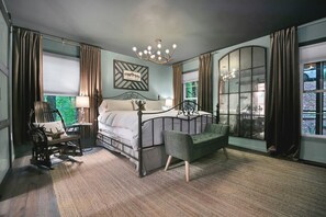 4 habitaciones, escritorio, tabla de planchar con plancha y wifi gratis