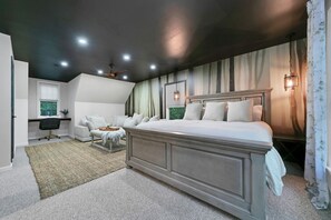 4 soveværelser, skrivebord, strygejern/strygebræt, gratis Wi-Fi