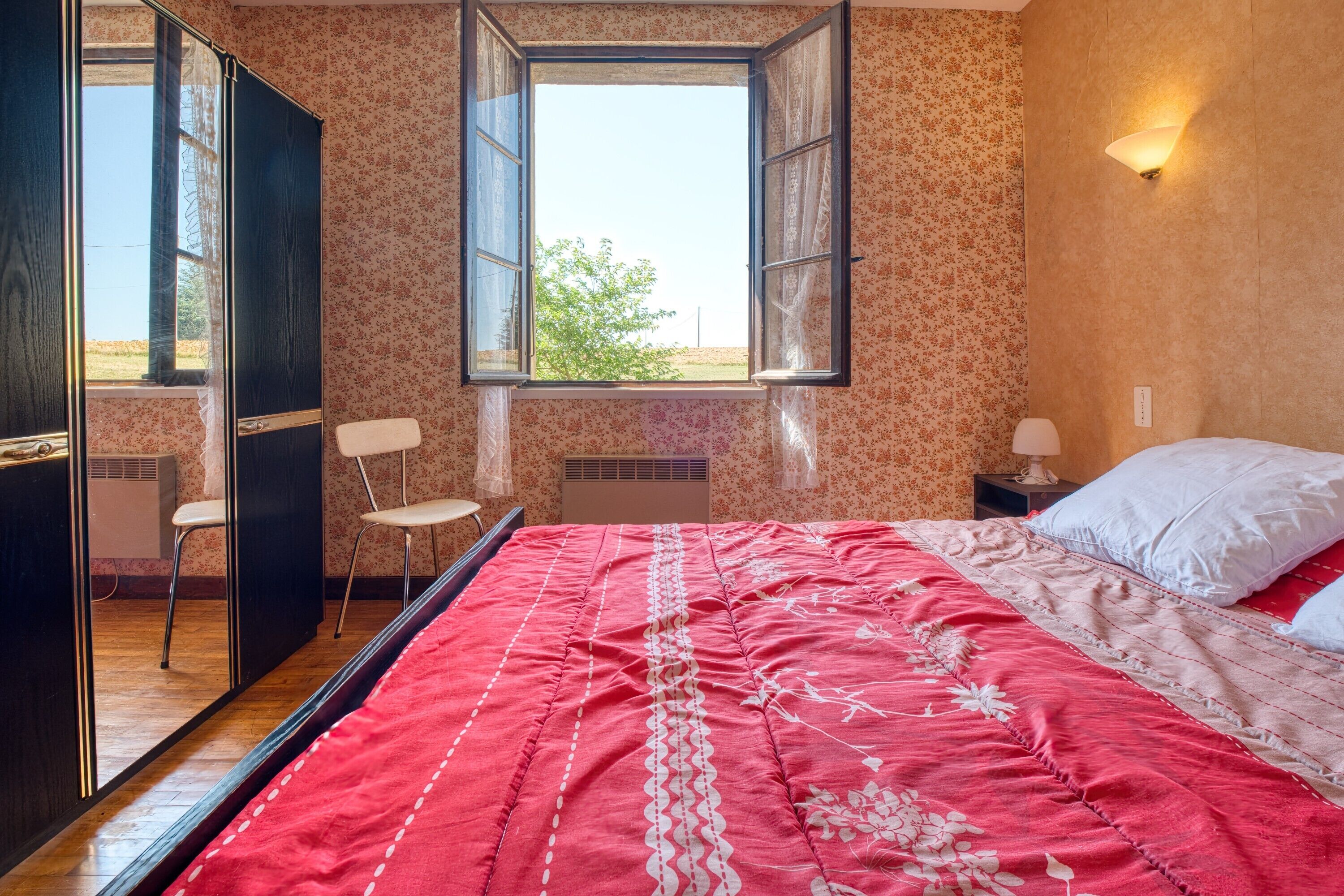 4 habitaciones, tabla de planchar con plancha y wifi gratis 