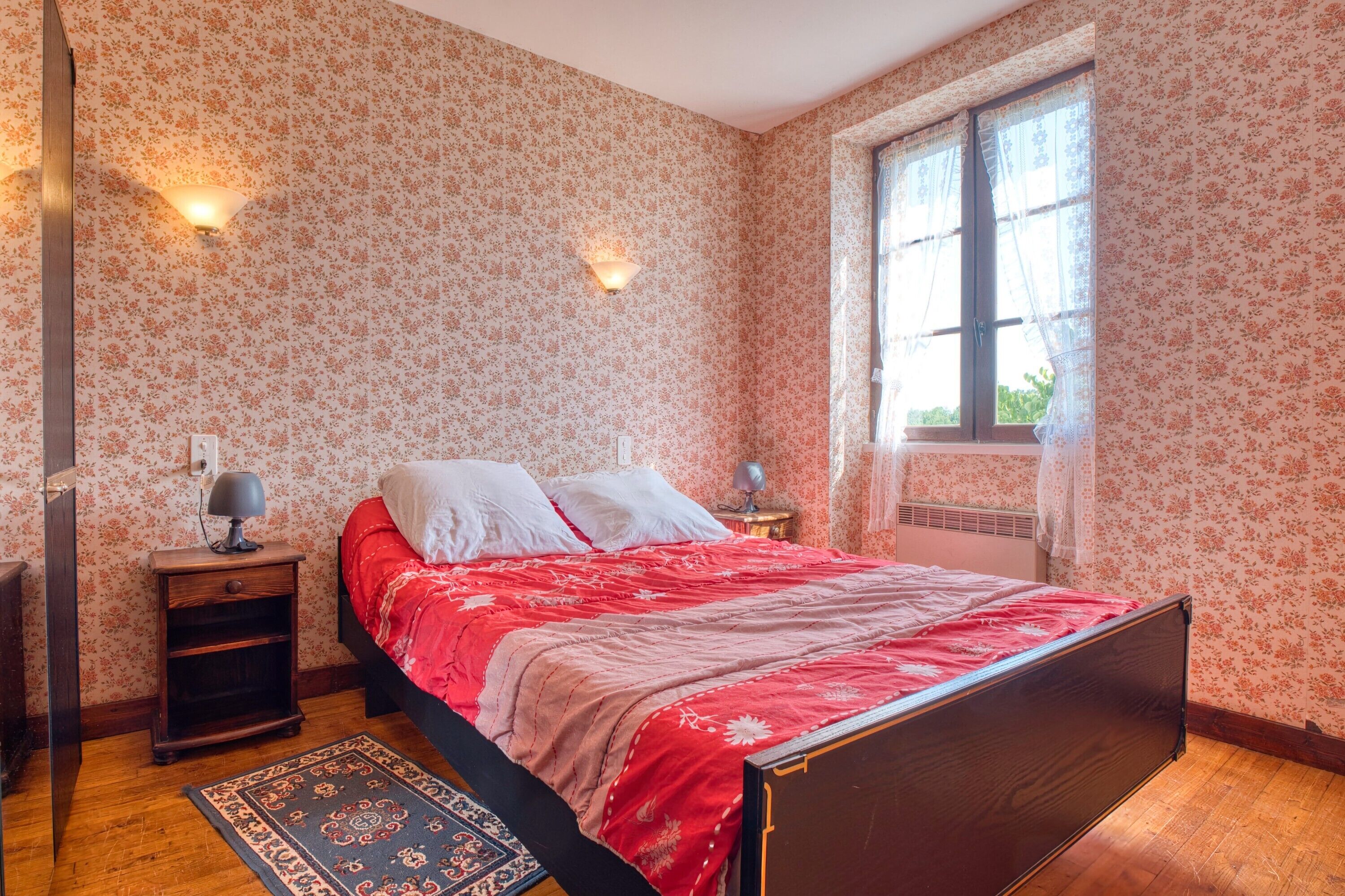 4 habitaciones, tabla de planchar con plancha y wifi gratis 