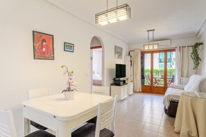 Interior - Apartment 'Palmera V' with Private Terrace and Private Garden (Santa Pola)