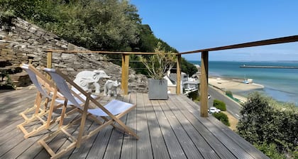 Ferienhaus 'La Maison Du Phare' mit privater Terrasse und Garten