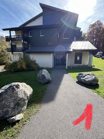Exterior. Studio Apartment 'En Station'