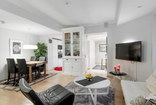 Charming 2-bedroom apartment in Tallinn with WiFi