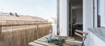 - Forest Retreat Deluxe-2 Bedroom Apartment with TV & Netflix - King Size Beds -