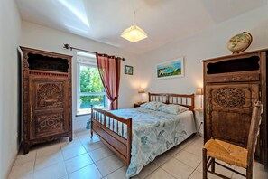 3 habitaciones, tabla de planchar con plancha y wifi gratis