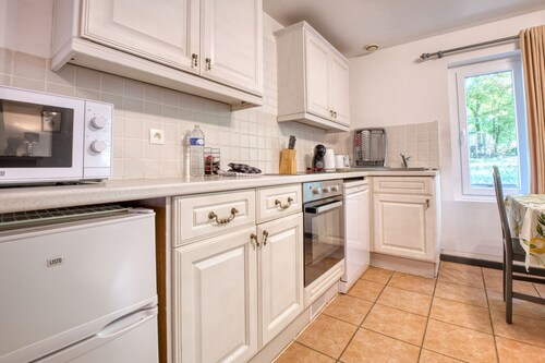 Apartment 'Stag' with Shared Pool, Wi-Fi and Air Conditioning