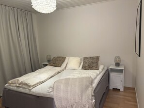 2 bedrooms, iron/ironing board, free WiFi - Holiday home in Ellös, 300 m to a sandy beach | SE09113 (Ellös)