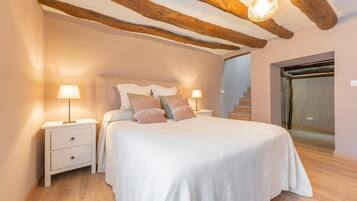 1 chambre, fer et planche à repasser, accès au Wi-Fi (inclus)