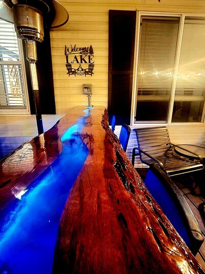 3-bed 2-bath fully remodeled house walking distance to Lake w/ parking for Boat!