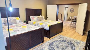 2 quartos, ferros/tábuas de passar roupa, Wi-Fi, roupa de cama