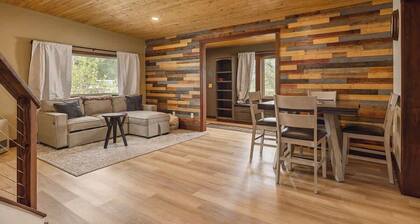 Modern Ski Chalet Sleep 6