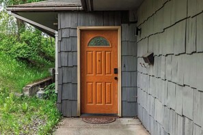 Exterior detail - Downtown Anchorage Retreat - Spacious 3BR (Anchorage)