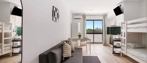 1 bedroom, free WiFi