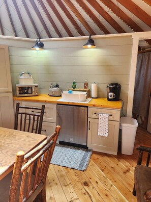 Fridge, microwave, coffee/tea maker, toaster