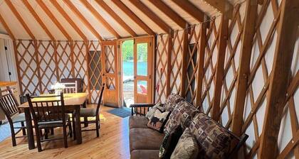 Lakefront Yurt @ Daggett Lake