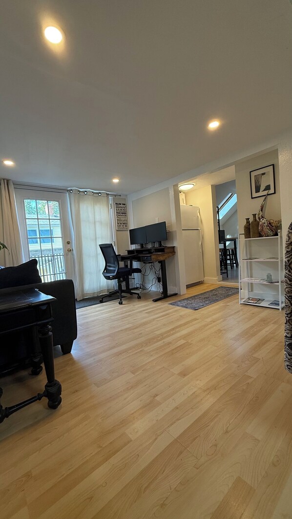 Interior - Charming 1-bedroom apartment in peaceful Meredith with WiFi, AC (Meredith)