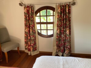 1 chambre, accès au Wi-Fi (inclus), literie fournie