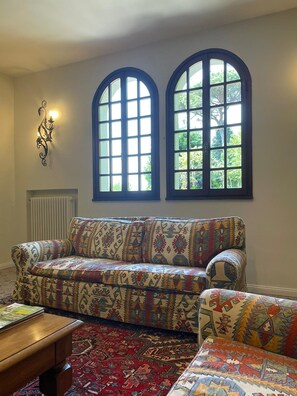 Téléviseur, foyer