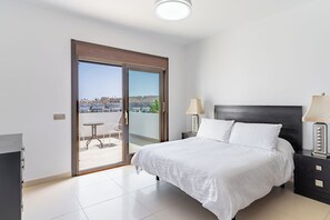 3 habitaciones, tabla de planchar con plancha y wifi gratis 