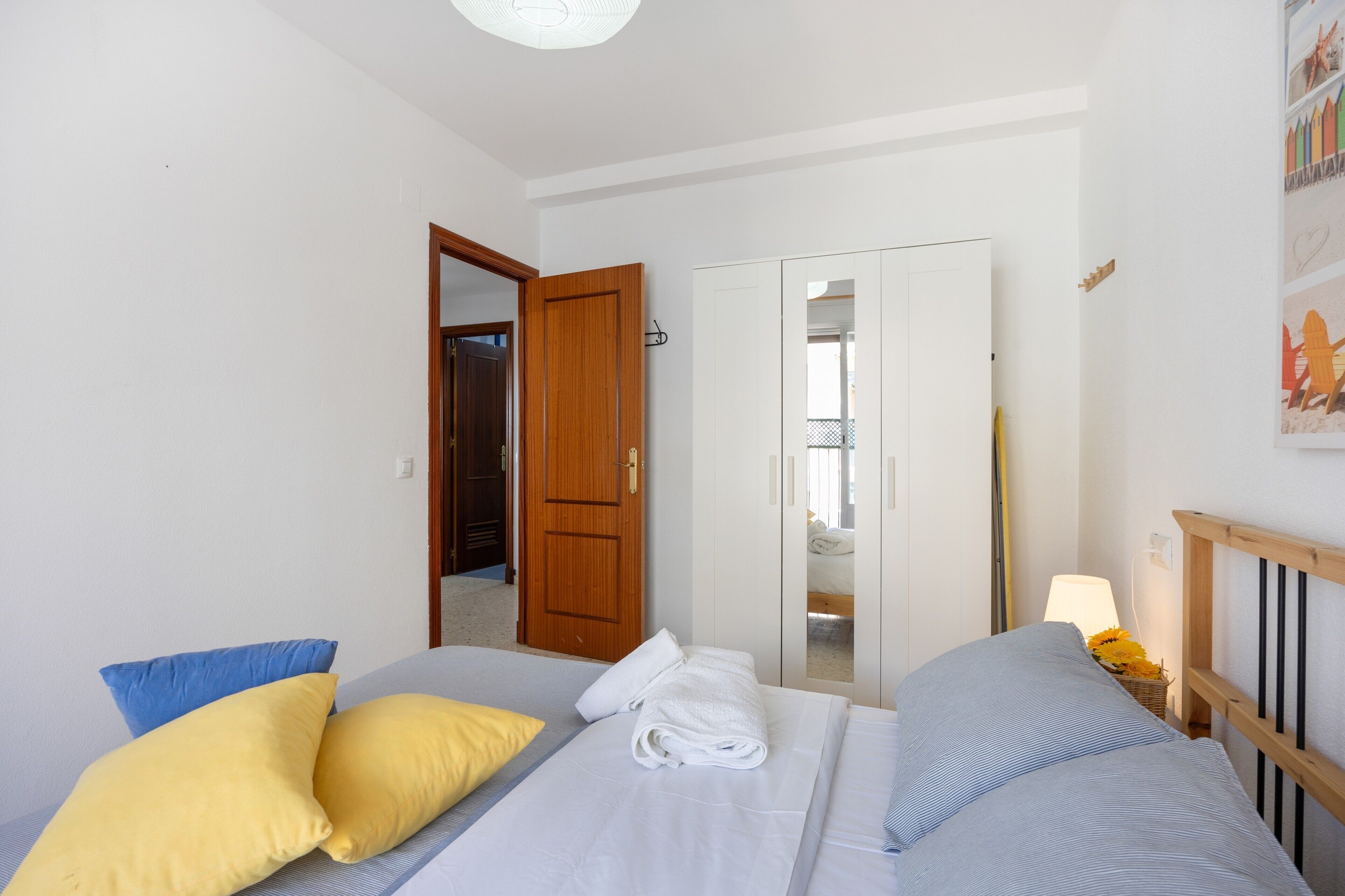 2 bedrooms, iron/ironing board, bed sheets