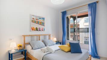 2 chambres, fer et planche Ă repasser, draps fournis